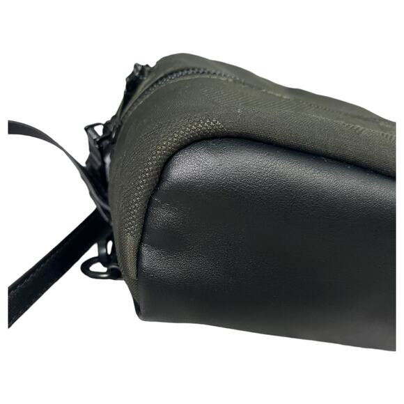 New Steve Madden Backpack Crossbody Camouflage Convertible Purse Black Green - Picture 6 of 15